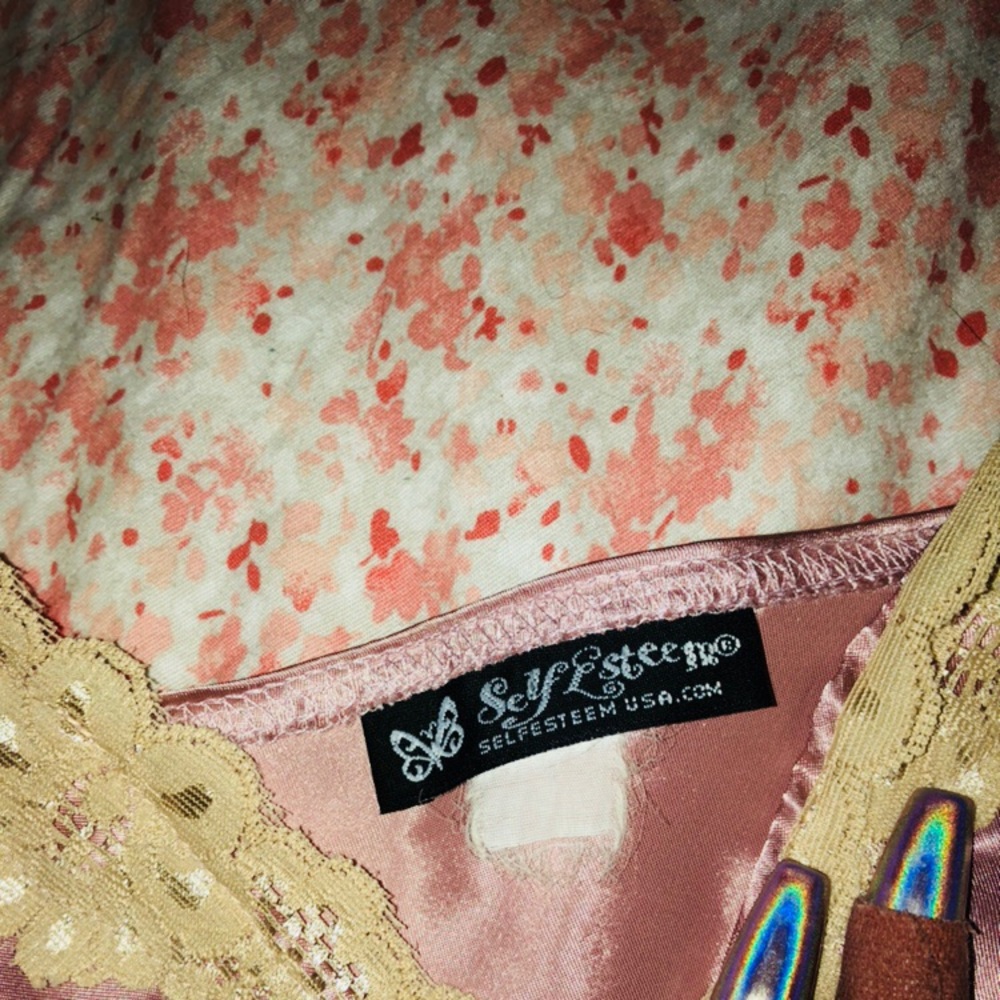 🍬VINTAGE🍬 Silk top - Picture 3 of 6